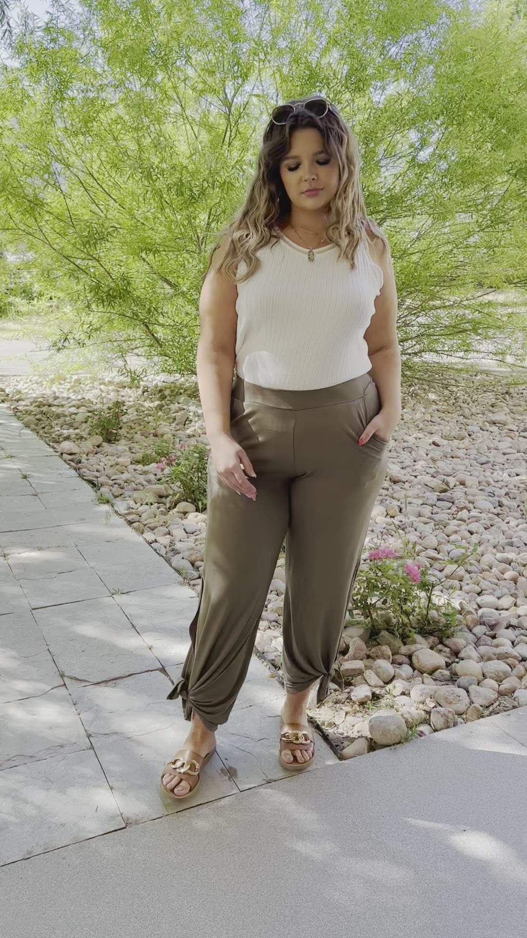 First Class Vacation Pants In Olive