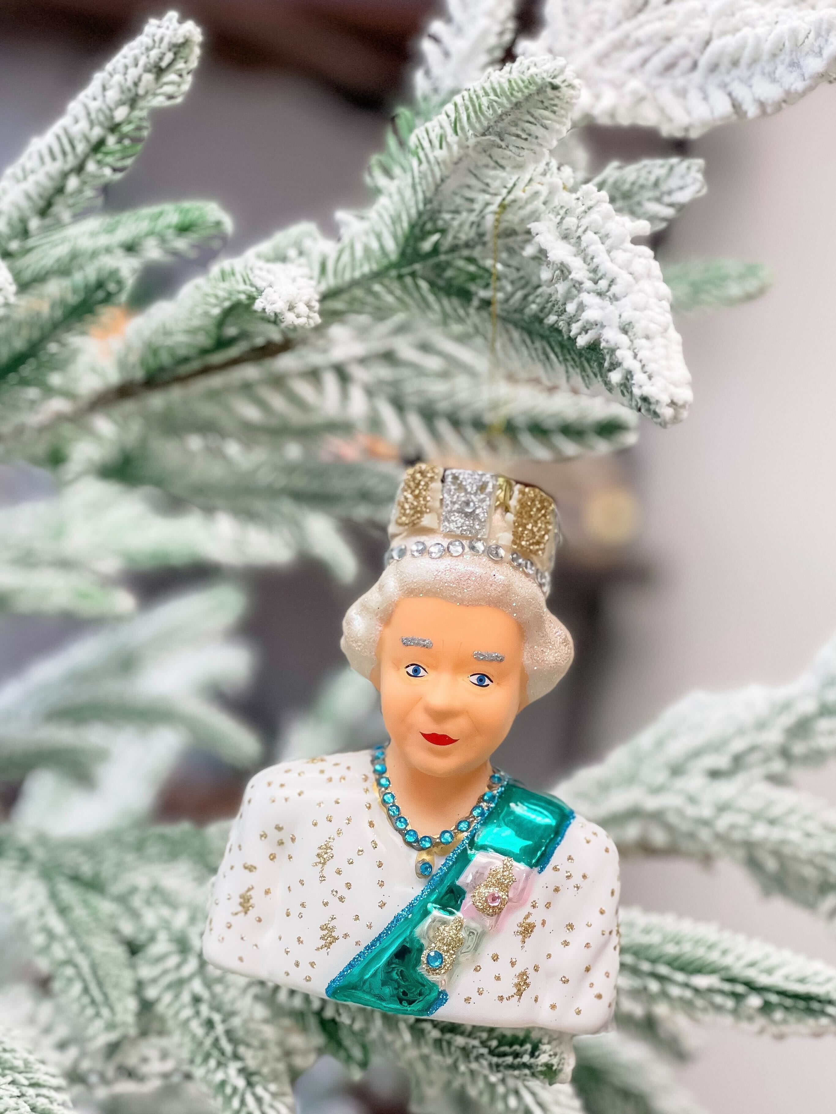 Queen Elizabeth Ornament – Prep Obsessed