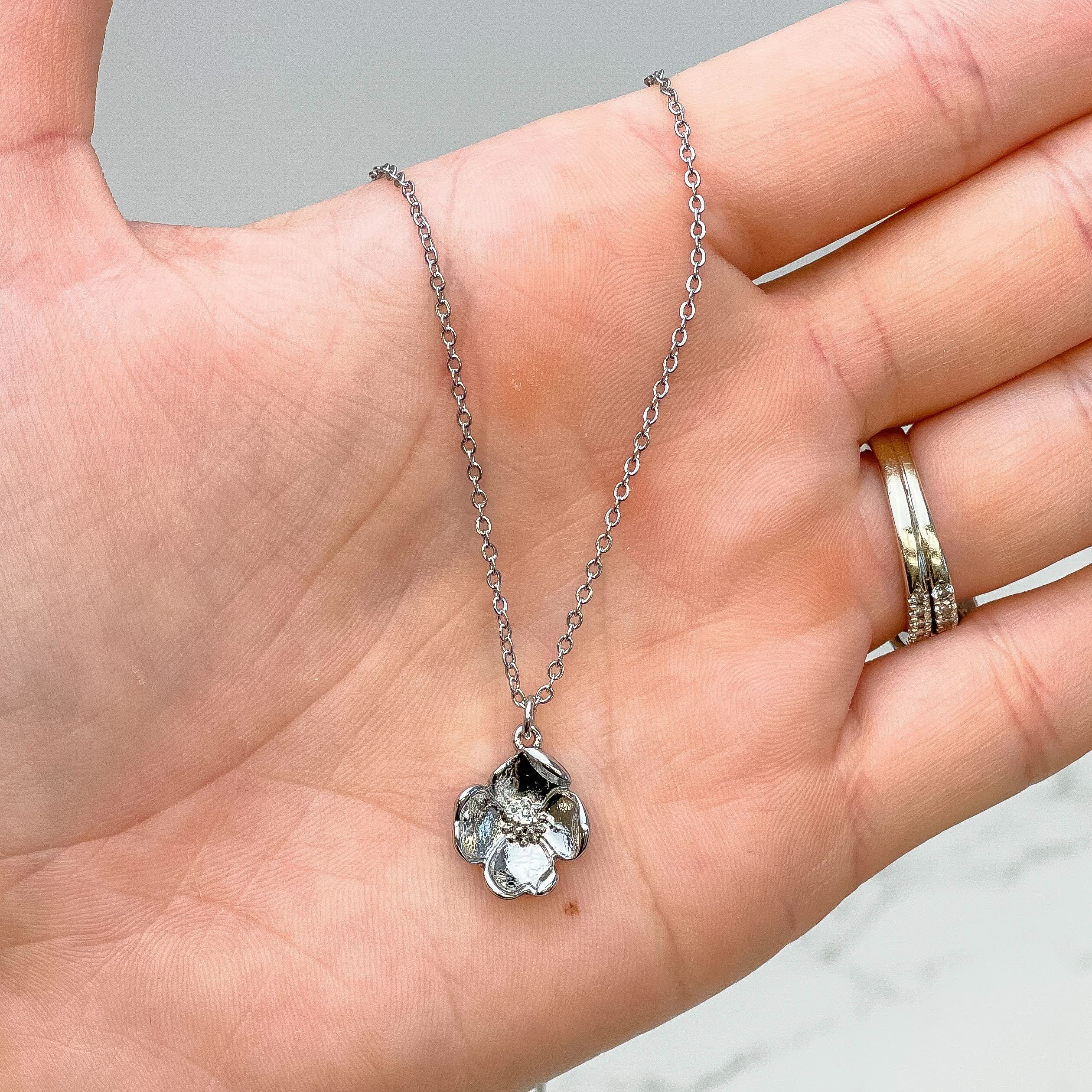 Poppy Pendant Necklace - Silver