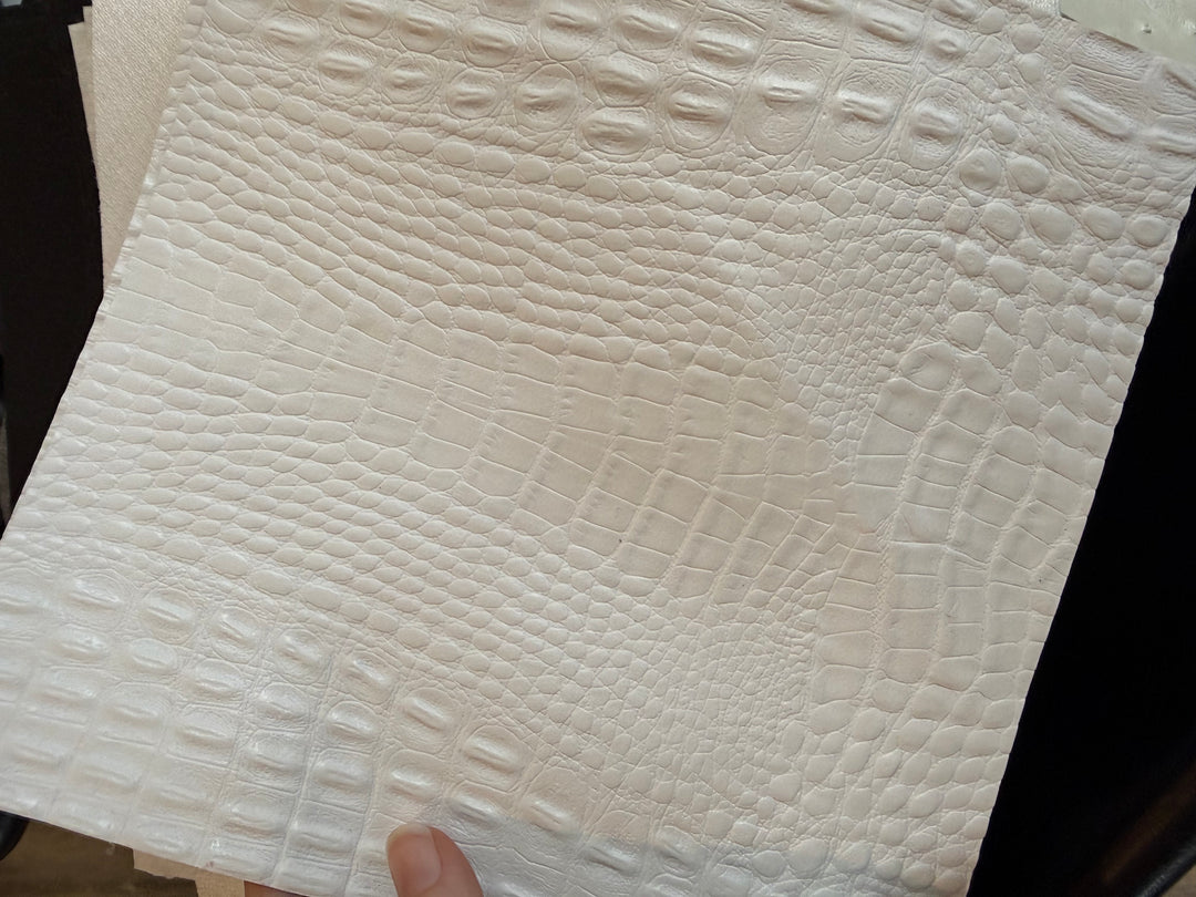 Alabaster Mini Top Zip Single Ladies ROUND 2 by Makeup Junkie Bags 10/5 (Ships in 4-5 Weeks)
