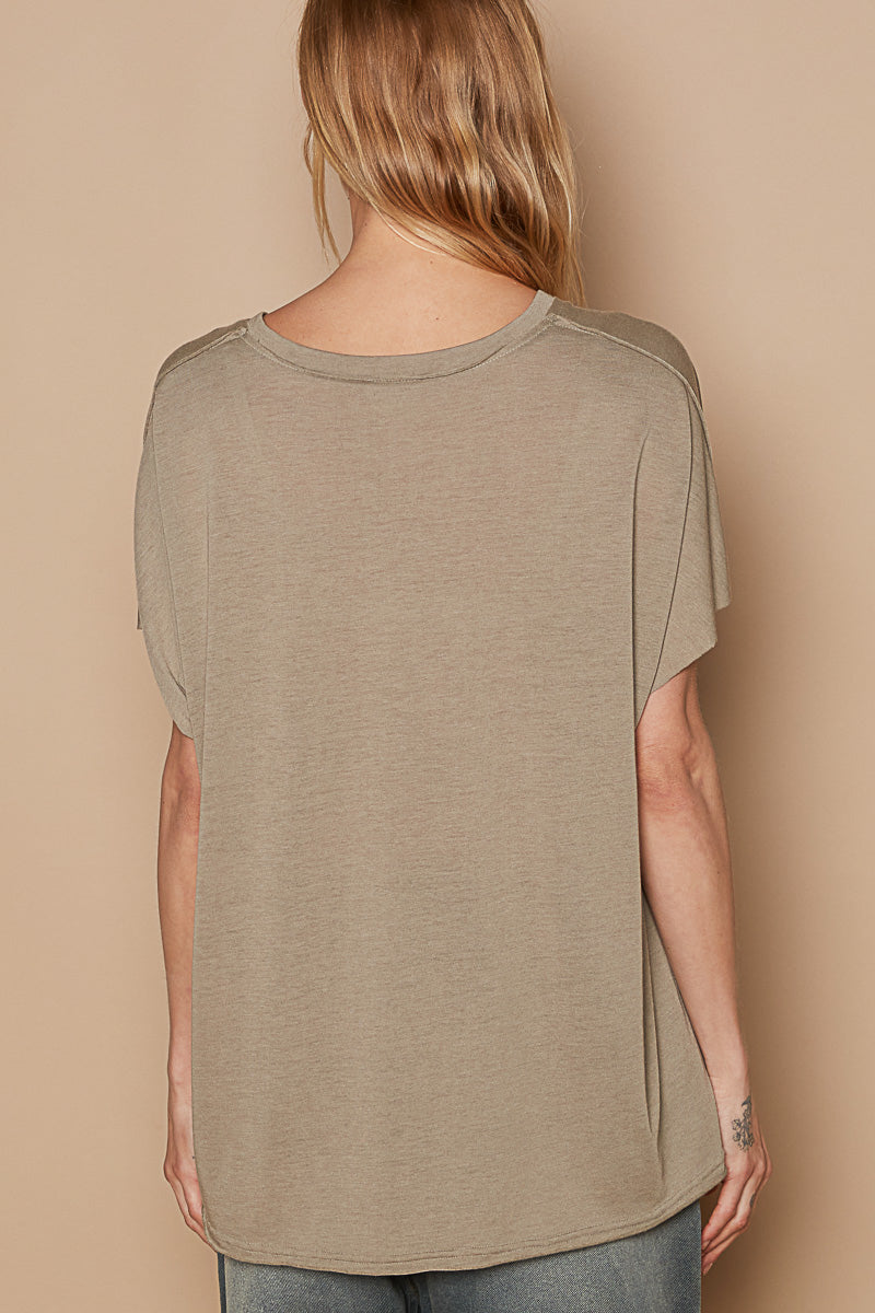 Outseam Oversized Pocket Top by POL - Olive