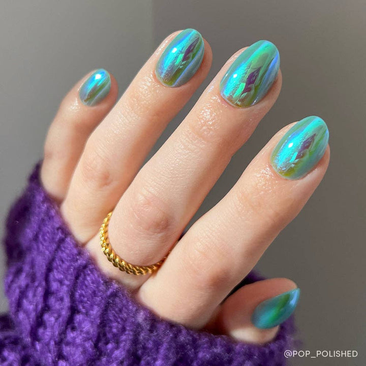 Siren Short Oval Press-On Nails by Glamnetic