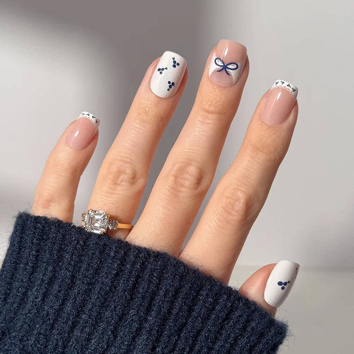 Press-On Glamnetic Nails - Blue A Kiss