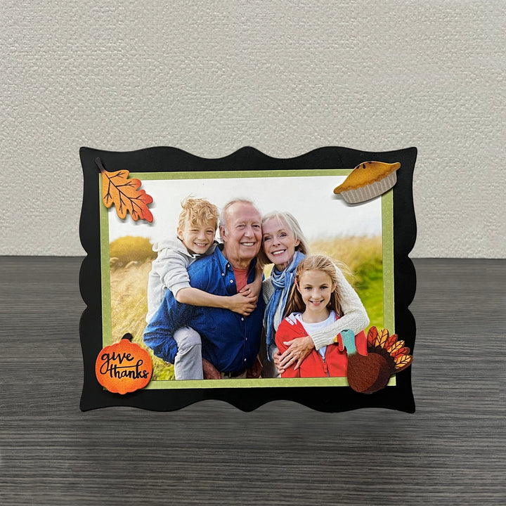 Ornate Border Magnetic Easel by Roeda