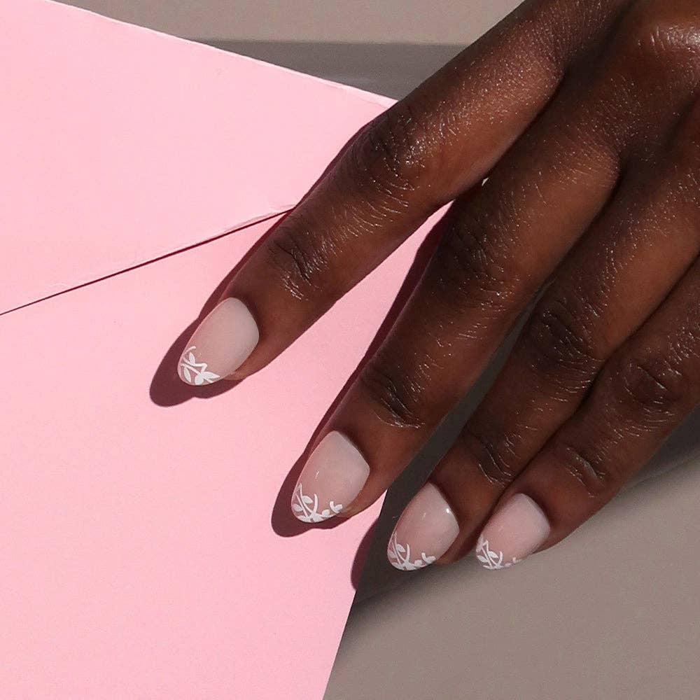 Press-On Glamnetic Nails - Love Preserved