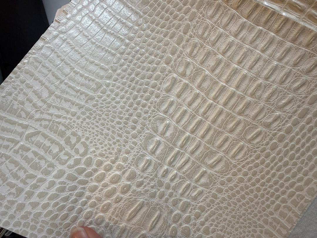 Shade of Pearl Mini Top Zip Single Ladies ROUND 2 by Makeup Junkie Bags 10/5 (Ships in 4-5 Weeks)