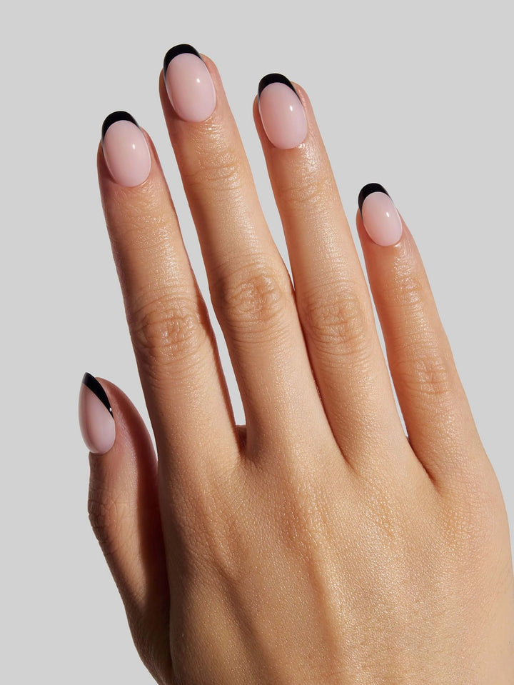 French Noir (Extra Short Round) Press-On Nails by Celebritips