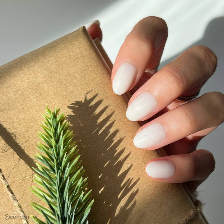 Press-On Glamnetic Nails - White Swan