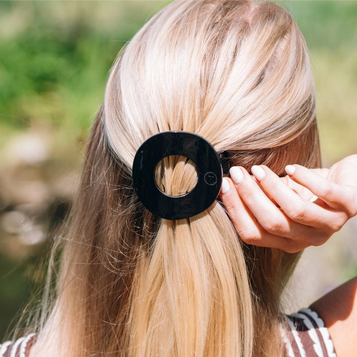 Medium Teleties Flat Open Circle Clip - Jet Black (Ships Next Week)