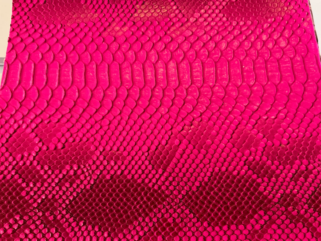Electric Pink Copperazzi Mini Top Zip Single Ladies ROUND 2 by Makeup Junkie Bags 10/5 (Ships in 4-5 Weeks)