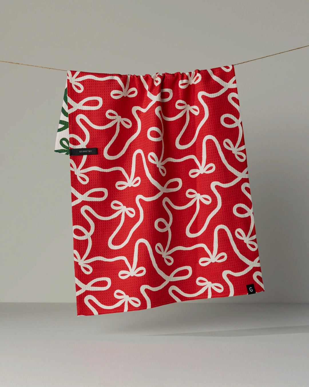 Holiday Bows Luxe Kitchen Towel - Traditional by Geometry