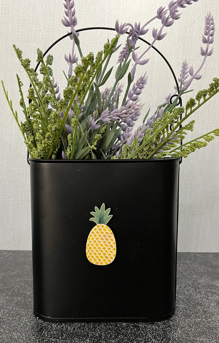 Pineapple Magnet by Roeda