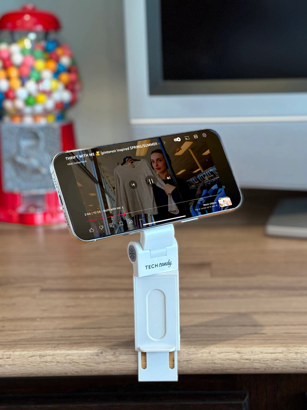 Hold It Right There Magnetic Travel Phone Stand