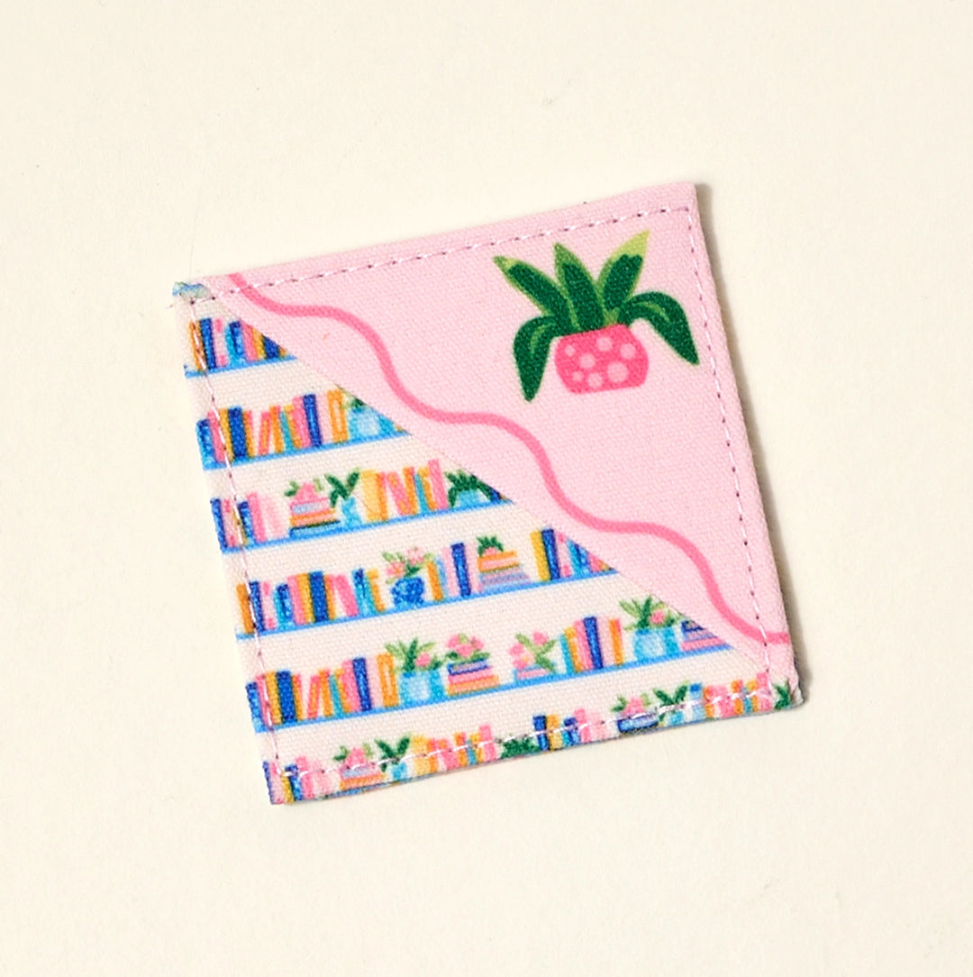 Corner Keeper Fabric Bookmark - Book Shelfie by The Darling Effect