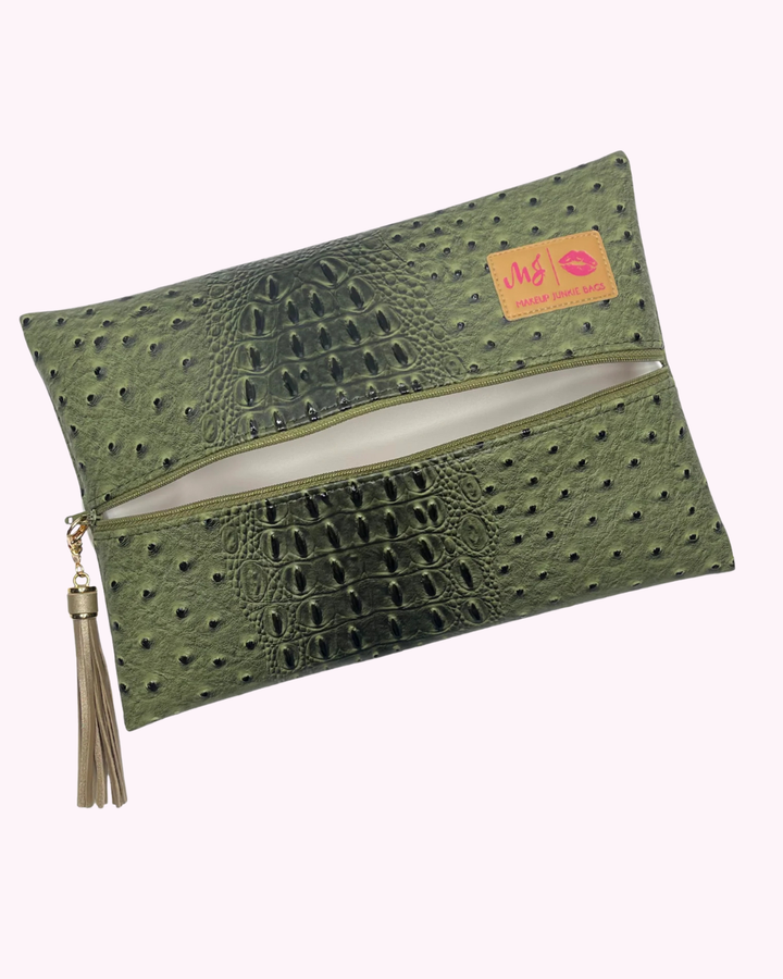 Dune Olive by Makeup Junkie (Ships in 3-4 Weeks)