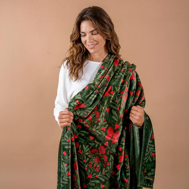 Snuggle Up Plush Blanket - A Merry Moment by The Darling Effect