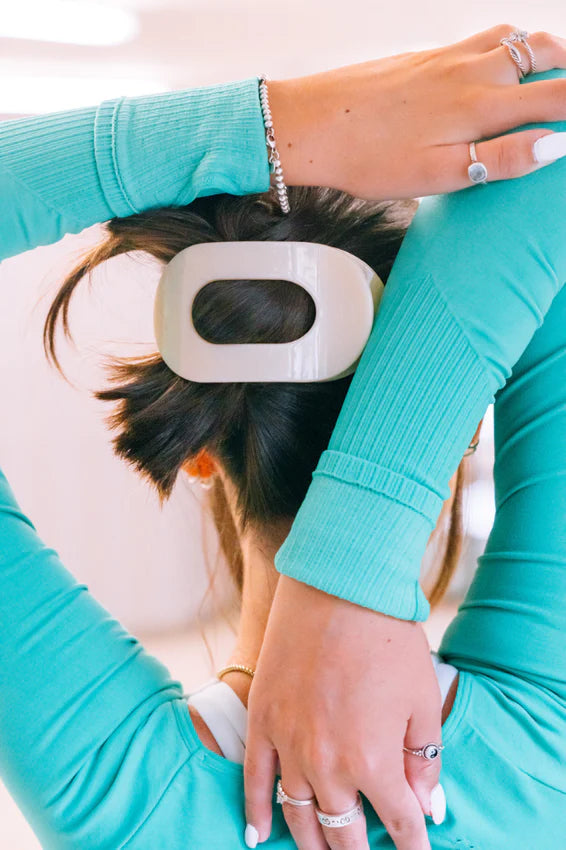 Large Teleties Flat Oval Clip - Almond Beige