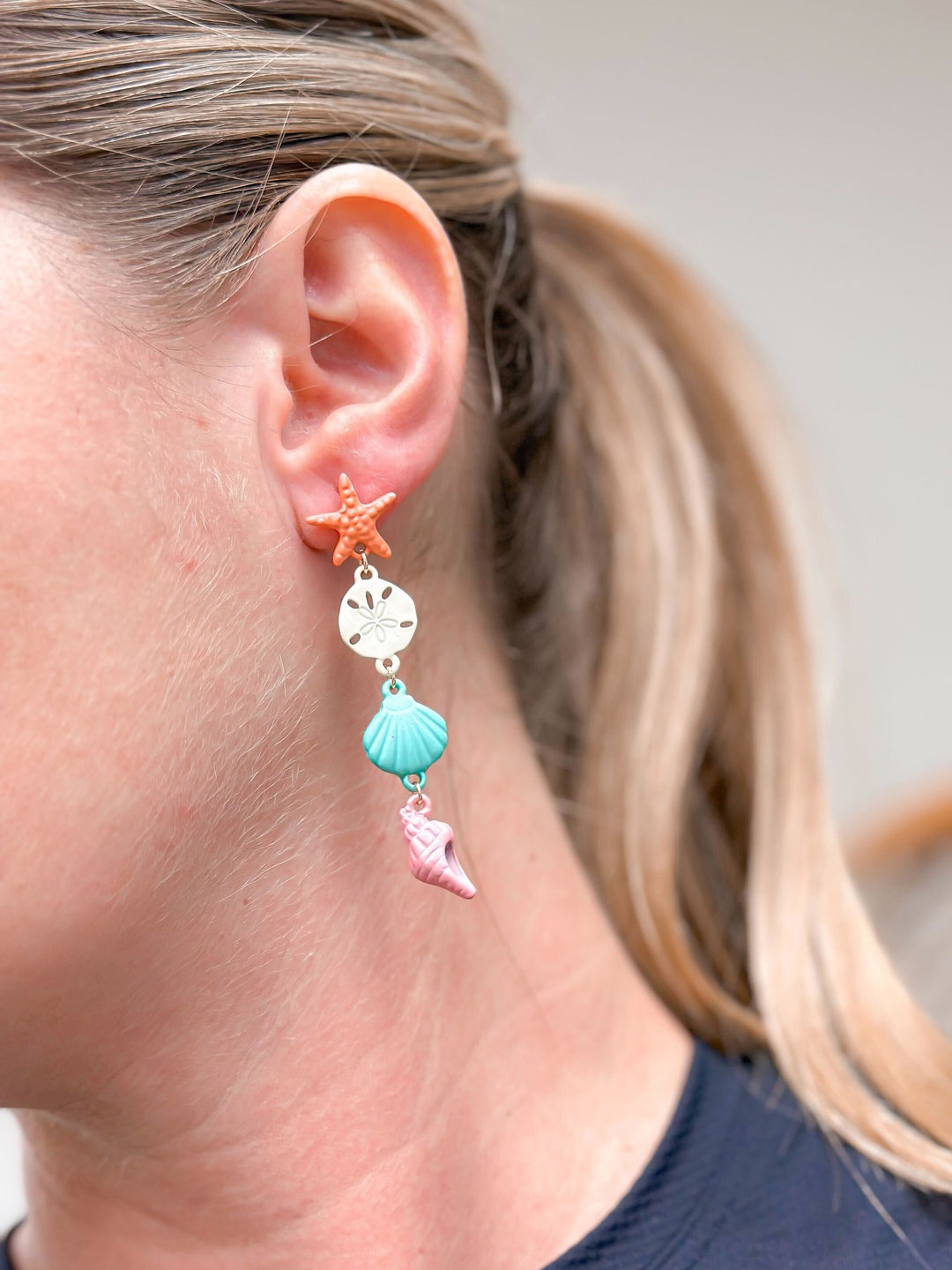 Beachy Sea Shell Dangle Earrings