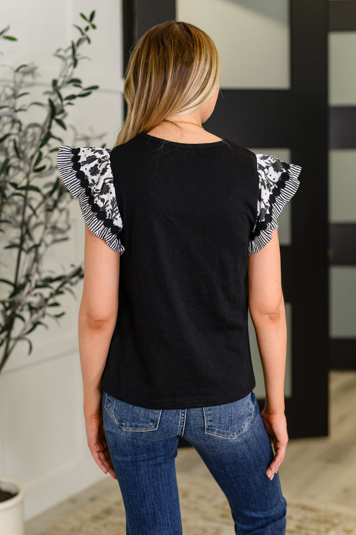 Contrast Flutter Sleeve Top in Black - 6/18