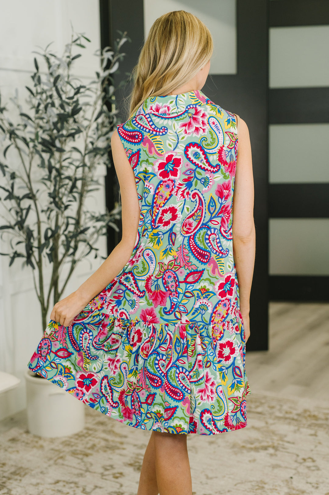 Coral Sands Collared Tank Dress in Light Floral Paisley - 4/27