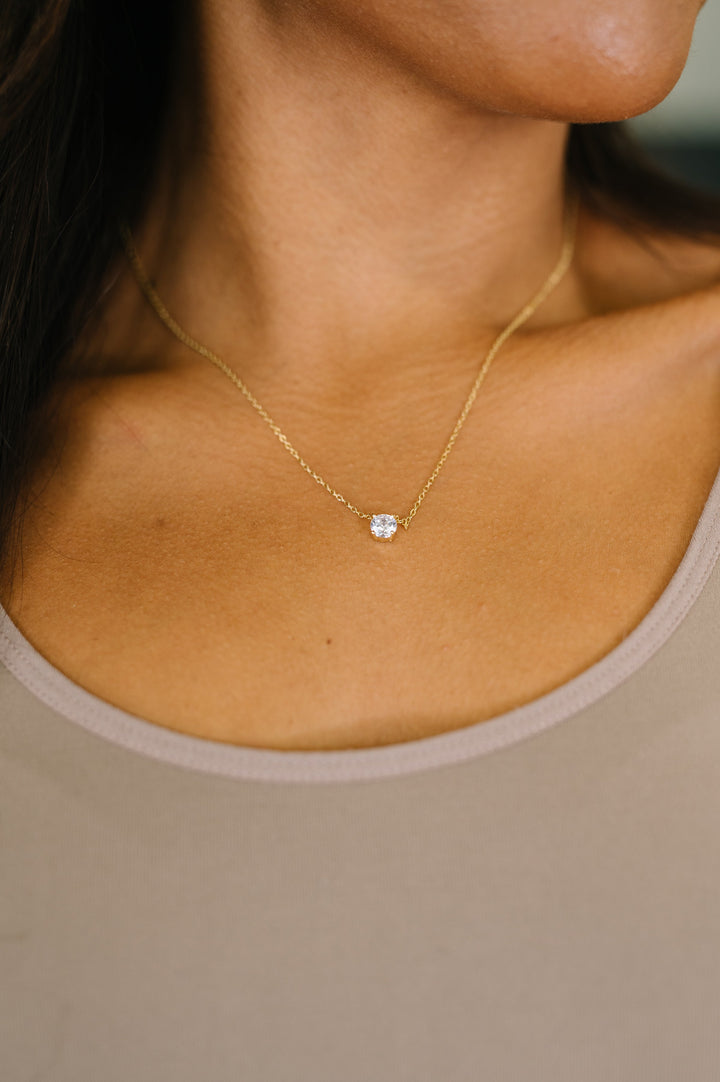 Dainty Daydreams Necklace - 1/19