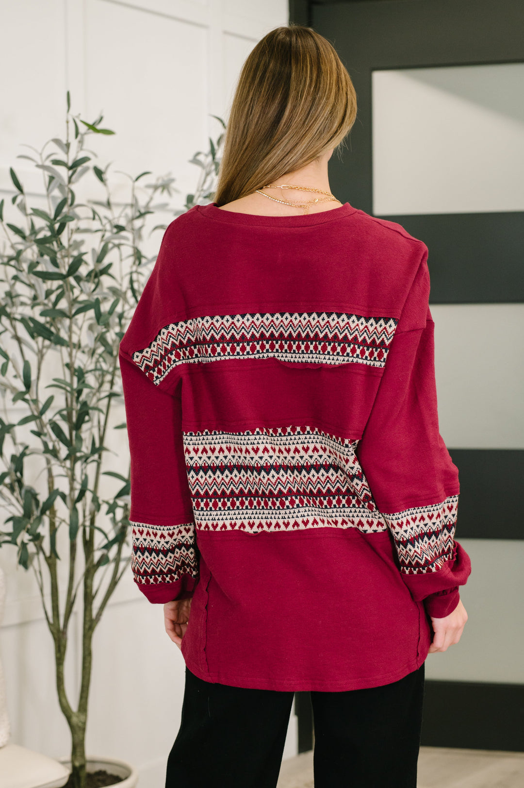 Don't Let Me Miss It Color Block Detail Top - 12/19