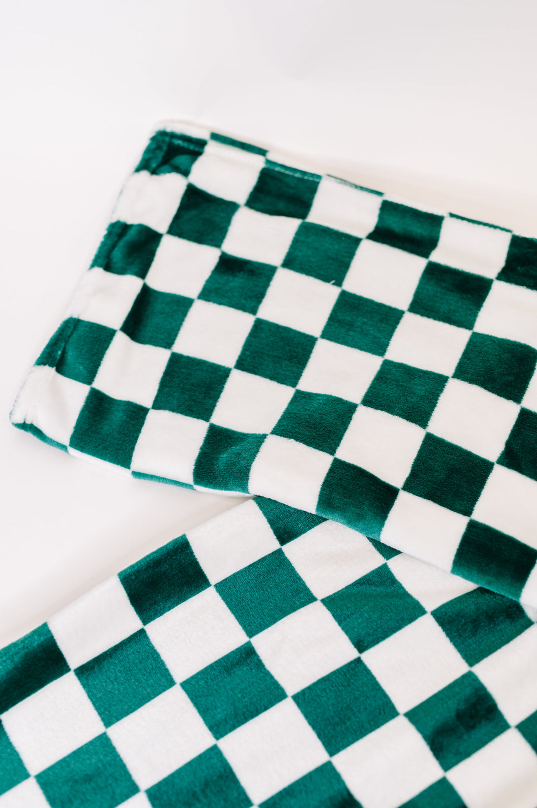 Emerald City Checkered Blanket - 12/15