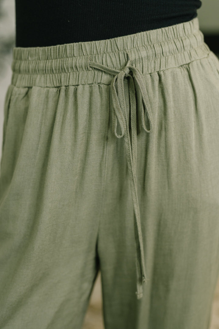Essential Feeling Straight Leg Lounge Pants in Light in Olive - 8/5