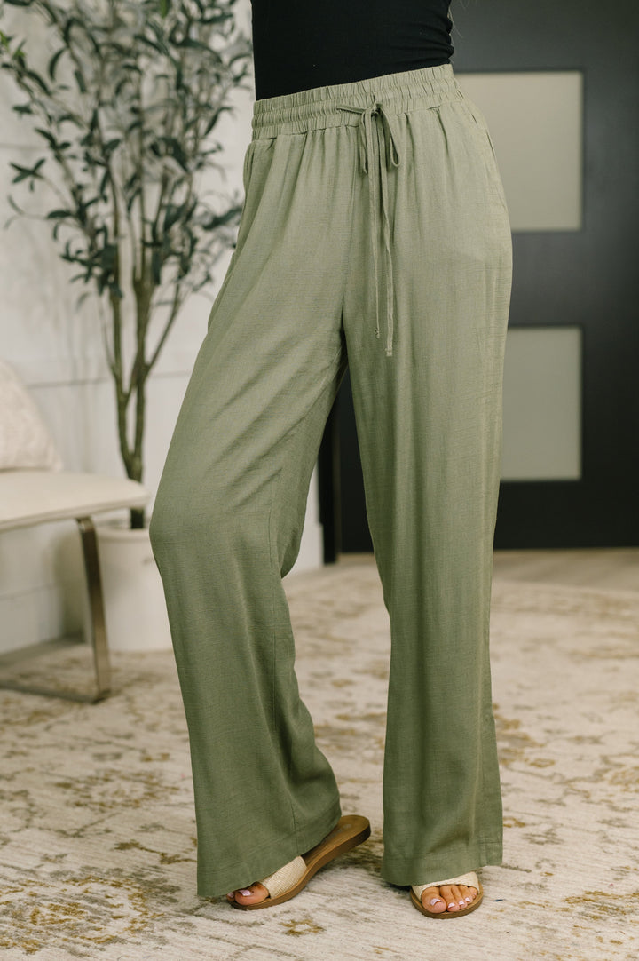Essential Feeling Straight Leg Lounge Pants in Light in Olive - 8/5