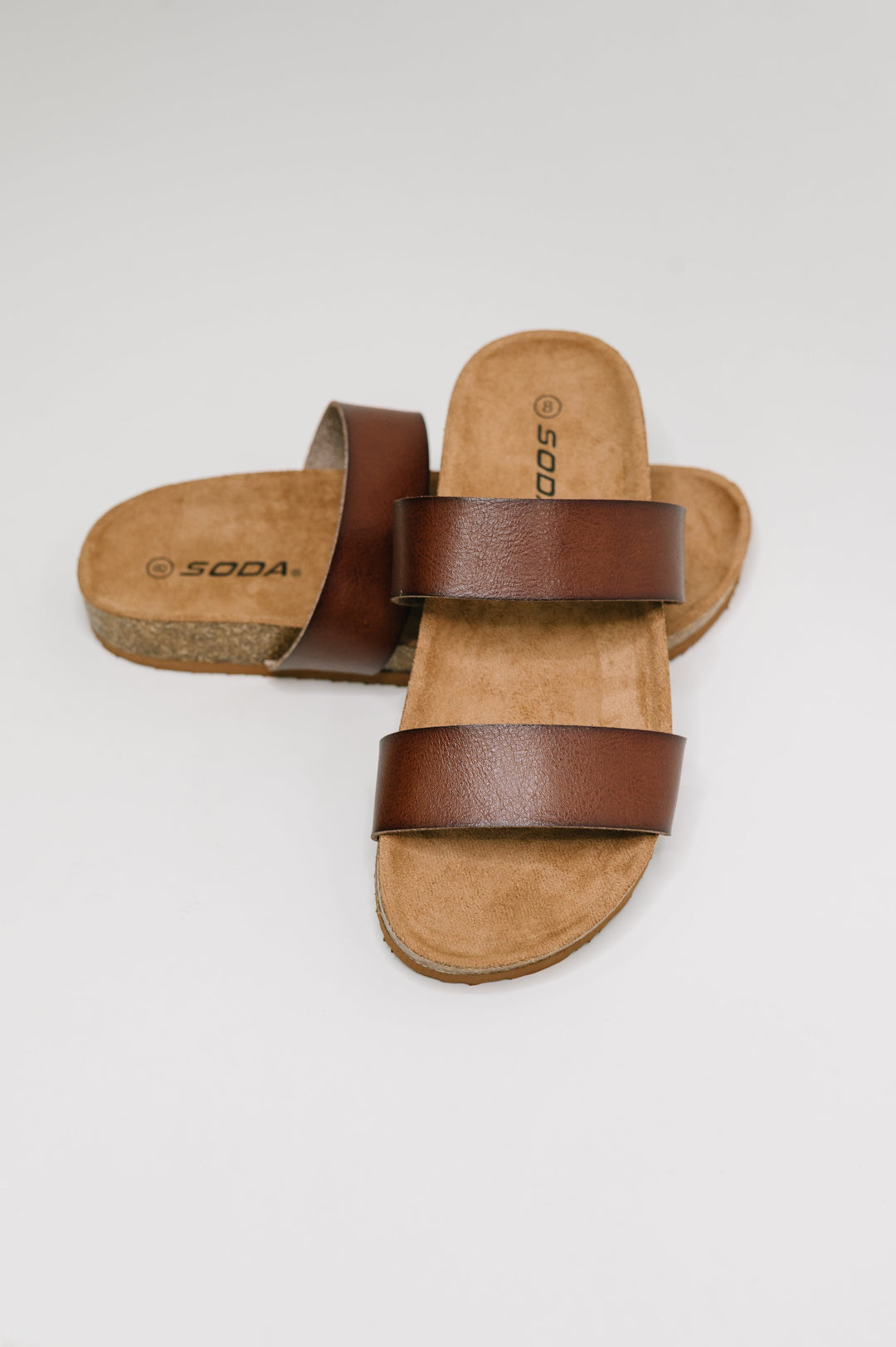 Eulee Round Toe Slip On Sandal in Light Brown - 6/2