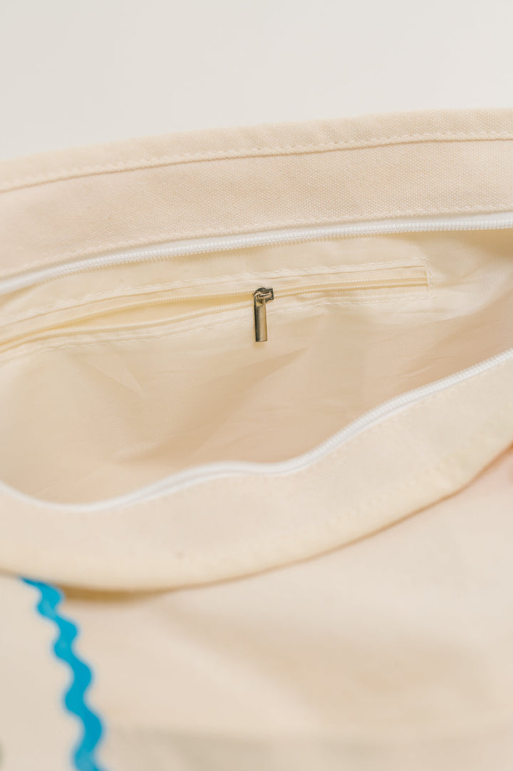 Scallop Parade Tote - 5/4