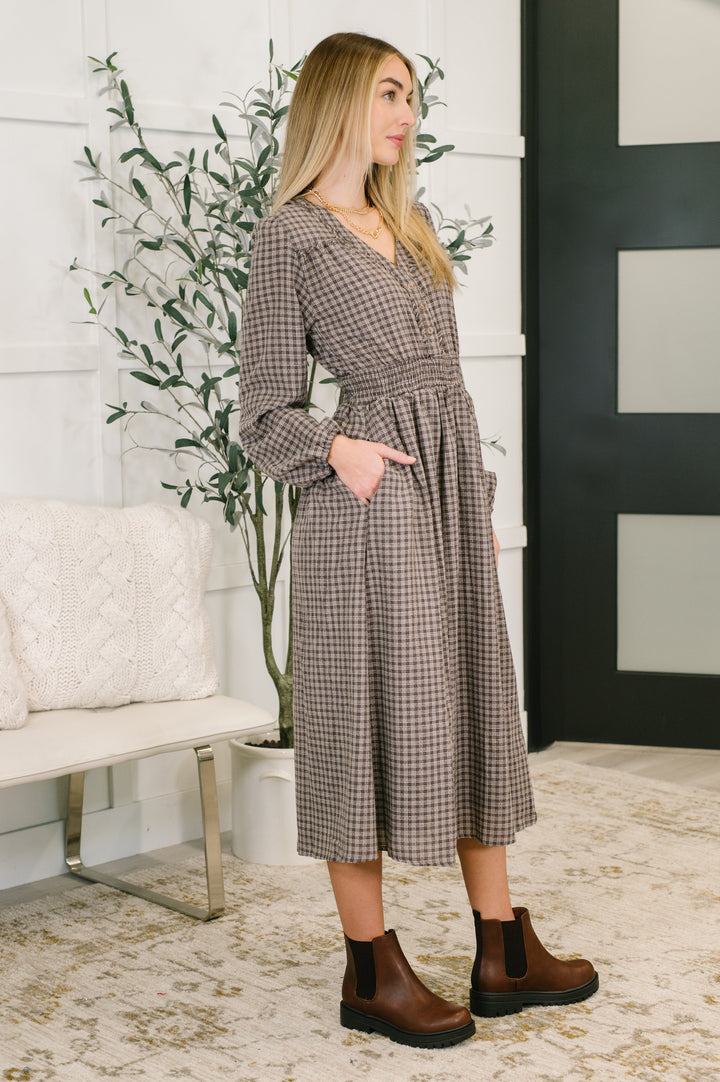 Fairytale Plot Plaid Midi Dress - 12/19