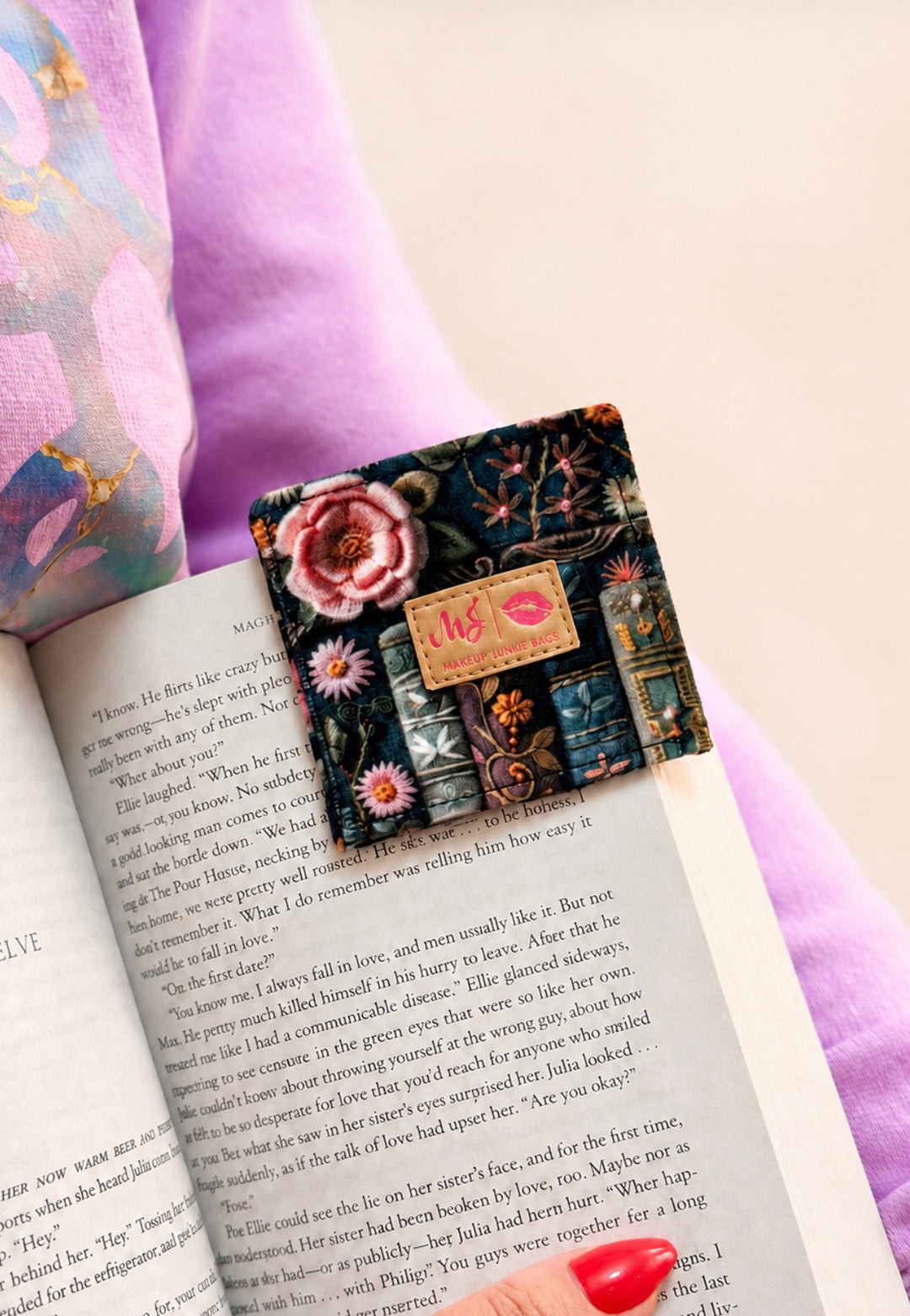 Page Keeper - Rather be Reading by Makeup Junkie Bags (Ships in 8-10 Weeks)