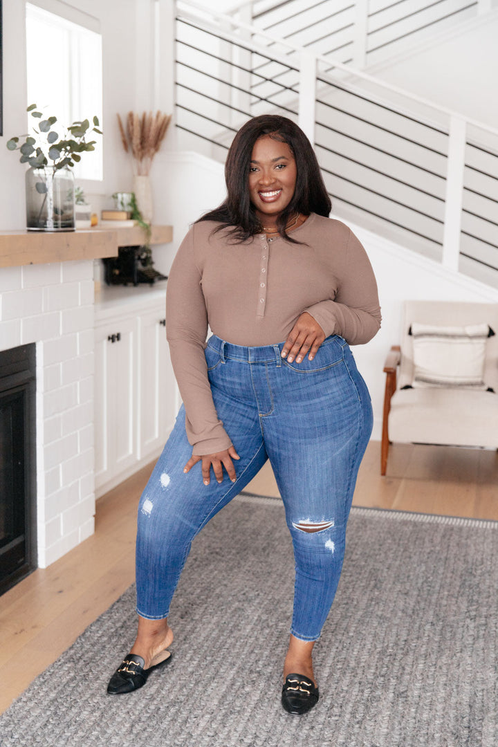 Get Together Mid-Rise Skinny Jegging by Judy Blue