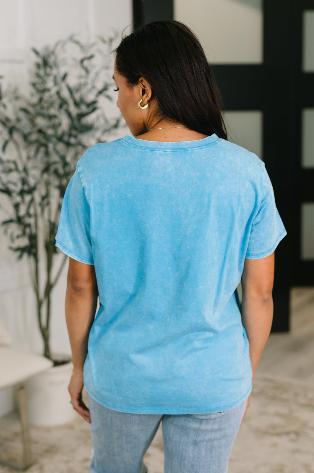 Had to Be There Mineral Wash Tee in Deep Sky - 5/27