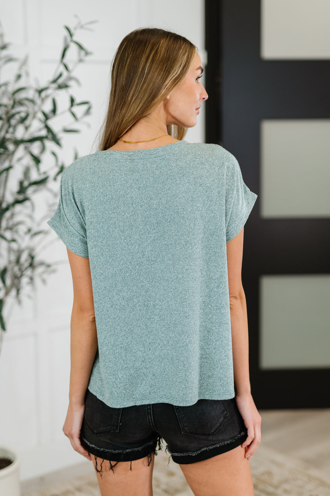 Heathered Harmony Basic Tee in Ash Jade