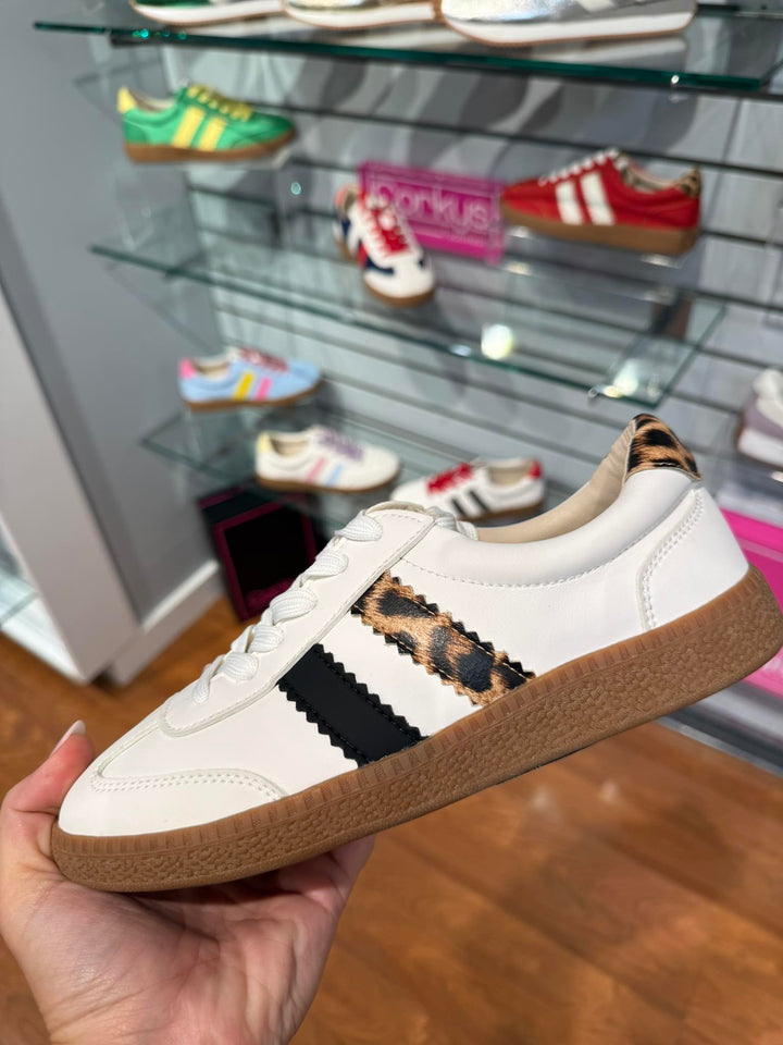 Heads Up Sneakers - White Leopard Combo by Corkys