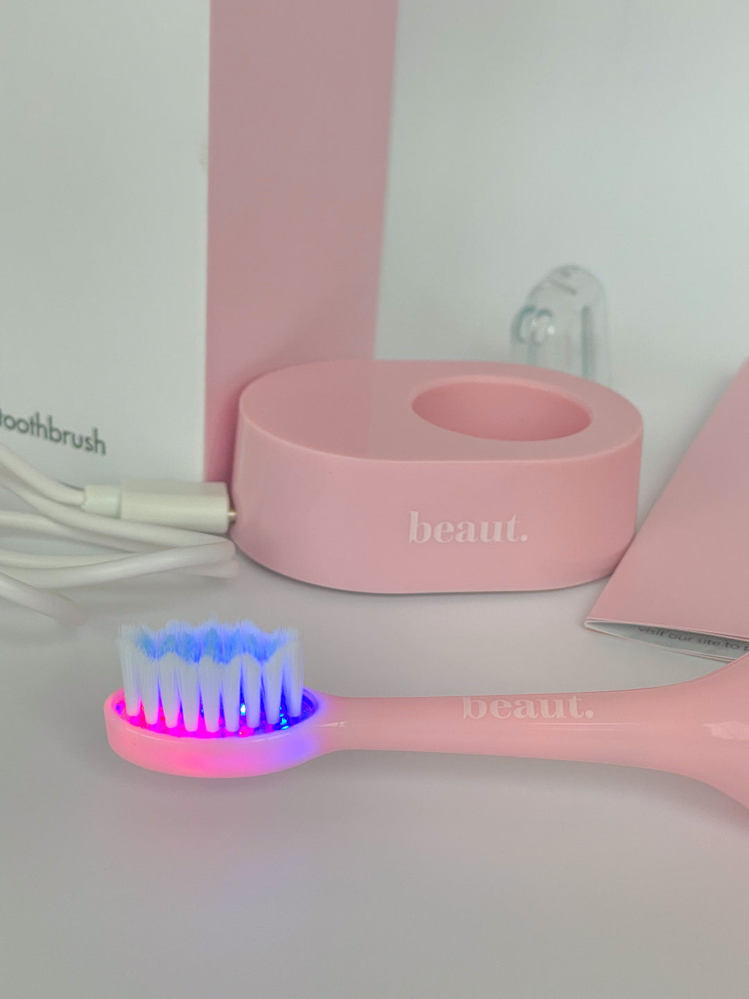 BEAUT BONANZA! smile kleen toothbrush (Ships in 2-3 Weeks)
