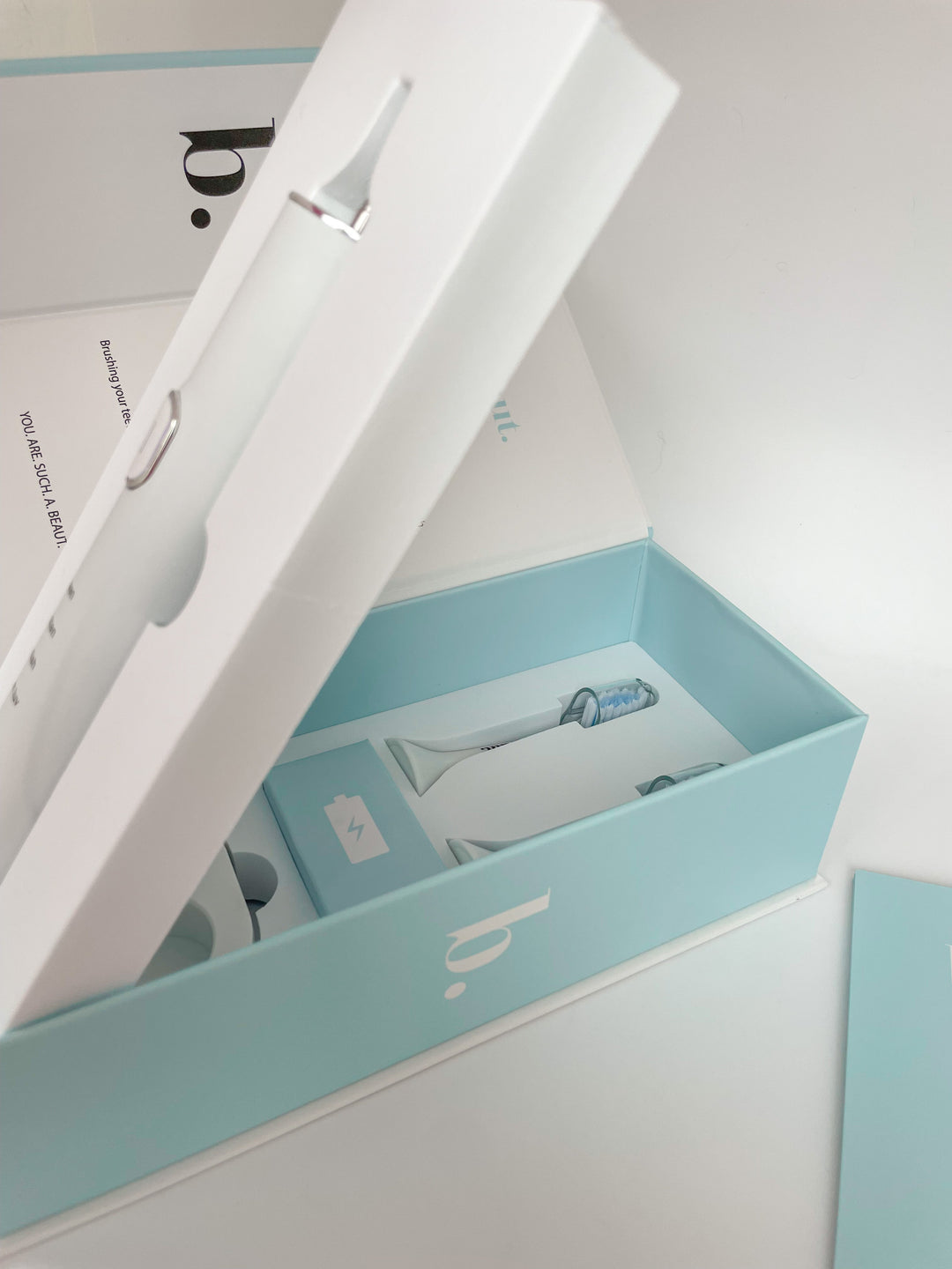 BEAUT BONANZA! smile kleen toothbrush (Ships in 2-3 Weeks)