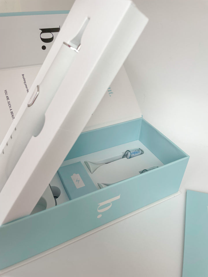 BEAUT BONANZA! smile kleen toothbrush (Ships in 2-3 Weeks)