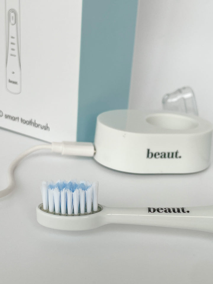 BEAUT BONANZA! smile kleen toothbrush (Ships in 2-3 Weeks)