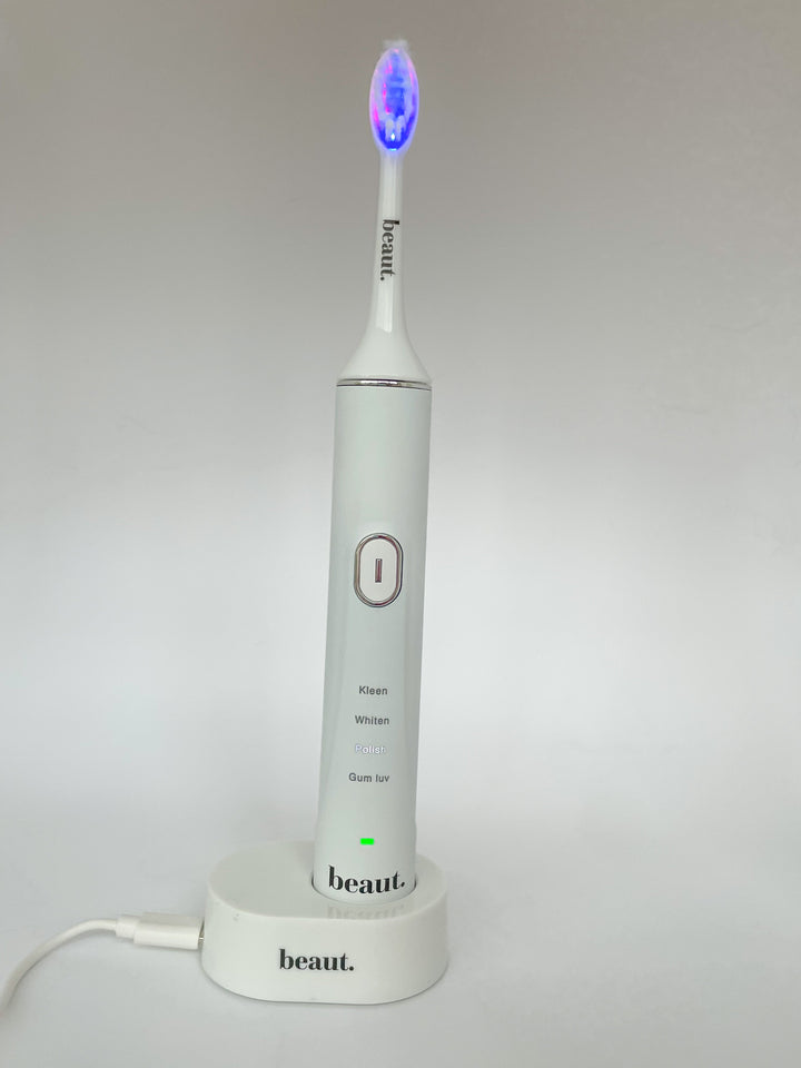 BEAUT BONANZA! smile kleen toothbrush (Ships in 2-3 Weeks)