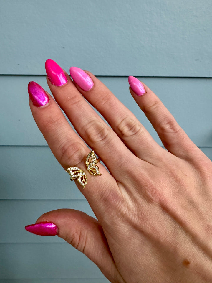 Fly Away Ring by B.B. Lila