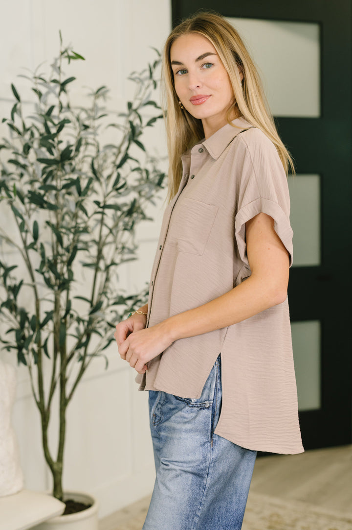 Keep Up Collared Button Down in Ash Mocha - 7/6