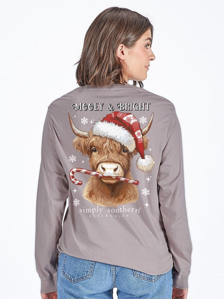 *JUNE MARKET: Mooey & Bright Christmas Highland Cow Long Sleeve Tee by Simply Southern (Ships Late September)