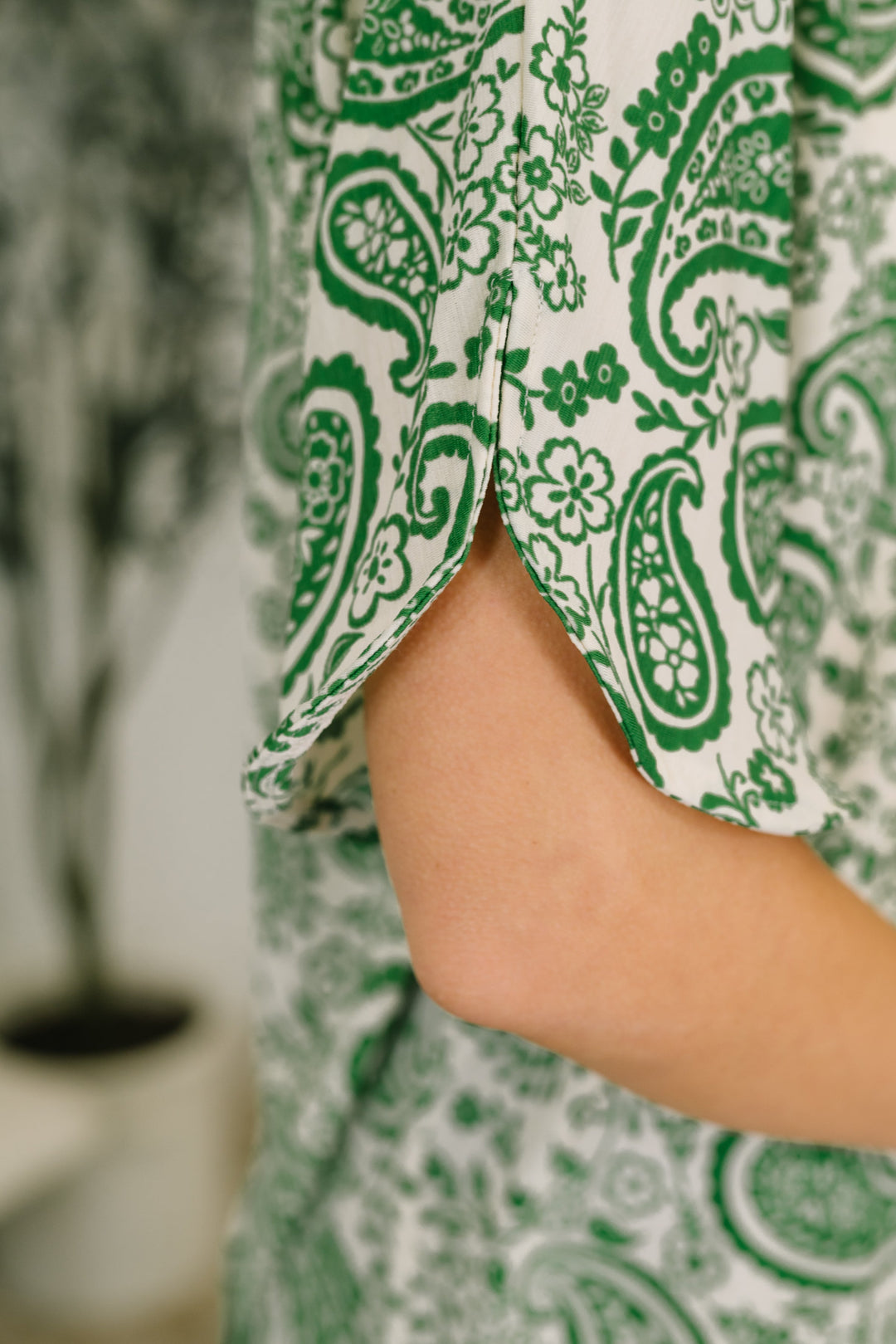 Lizzy Breeze Top in Green Paisley - 5/11