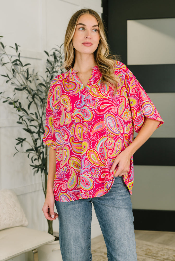 Lizzy Breeze Top in Hot Pink Paisley - 5/11