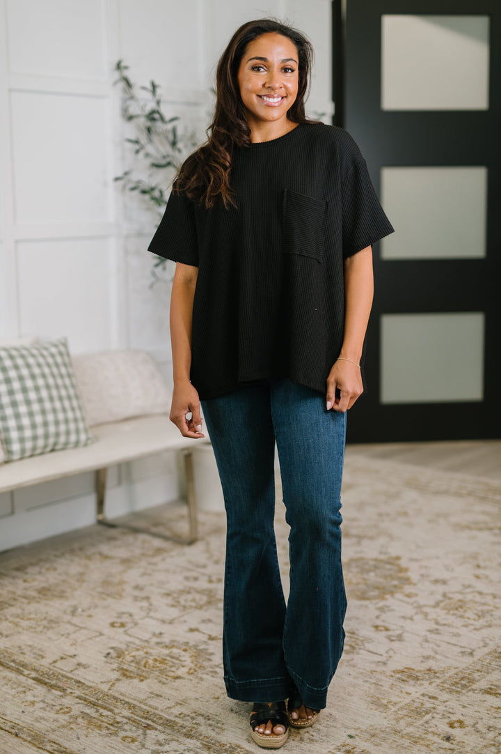Not That complicated Textured Boxy Tee in Black - 5/6