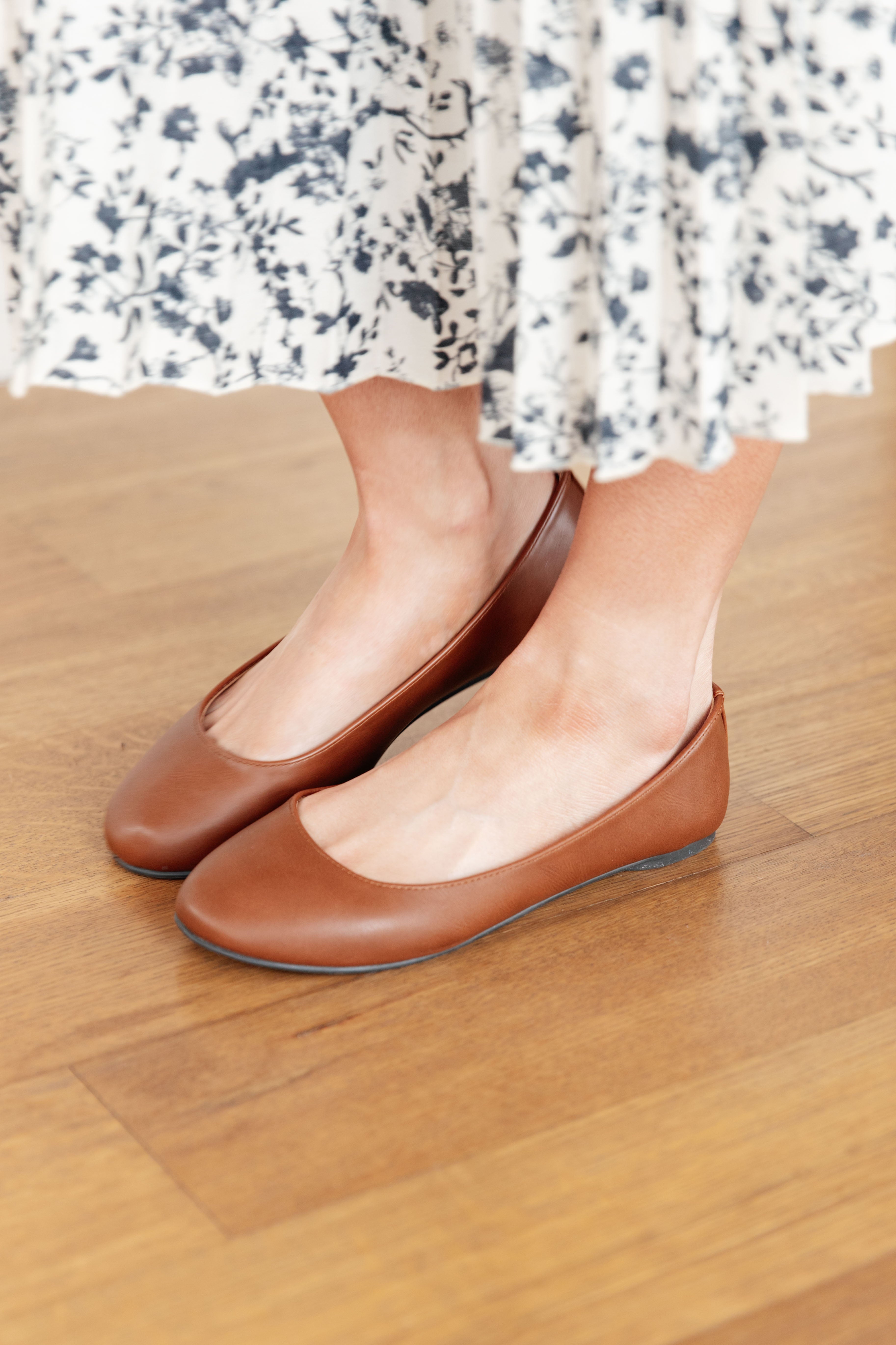On Your Toes Ballet Flats in Camel - 2/2