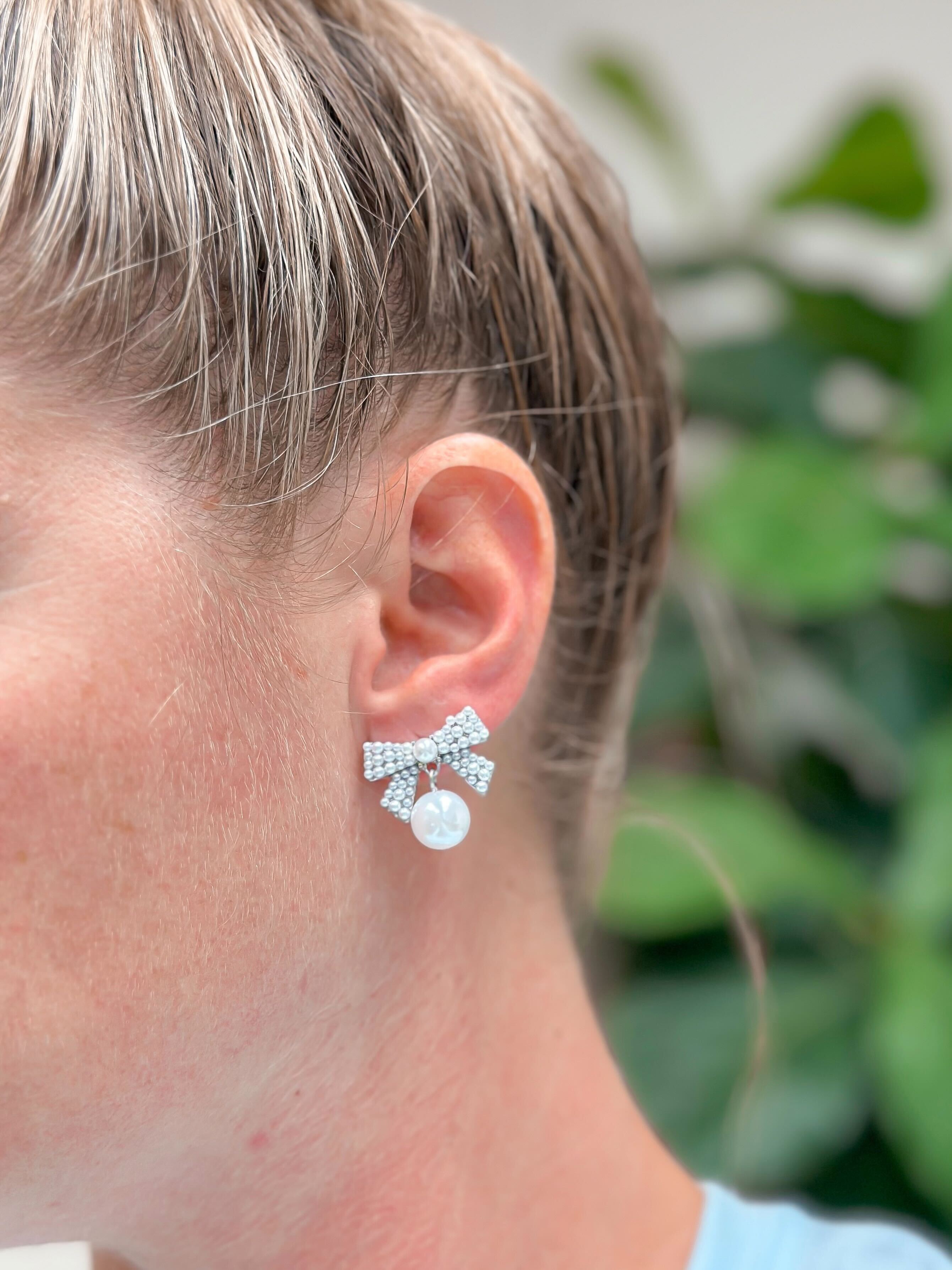 Pearl Bow Post Earrings - Silver